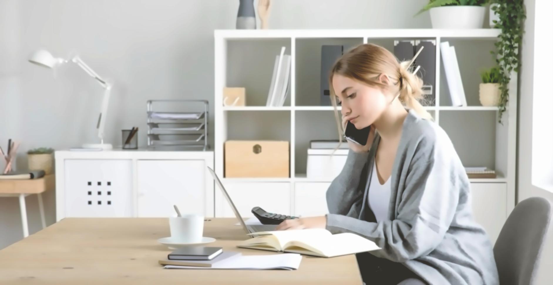 Praktische Verhandlungssituation mit konstruktivem Dialog über Budget und Ressourcen